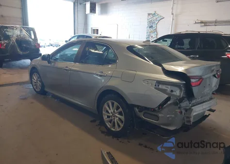2021 Toyota Camry Le Awd z USA, uszkodzony, nr VIN 4T1C11BK5MU023198